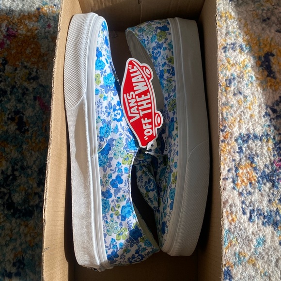 Brand New! Vans Authentic Knot slides - Picture 2 of 8